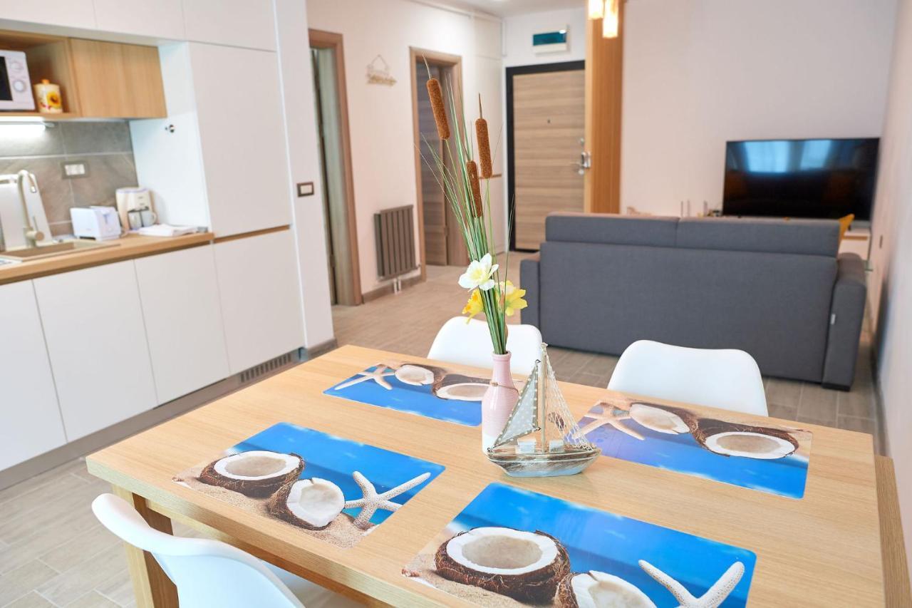 Opal Luxury Apartment 92 Spa N Pool Beach Resort Năvodari Exterior foto